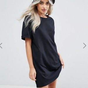 Asks Black T-shirt Dress